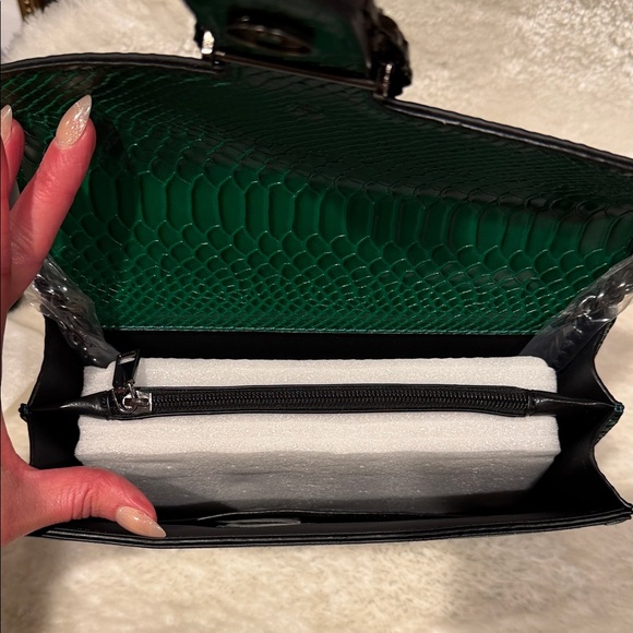 Faux Keather Green Snake Print Satchel Handbag Brand New - Picture 6 of 9